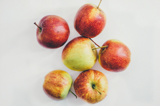 Seasonal Spoonful - Apples by Copenhagencakes