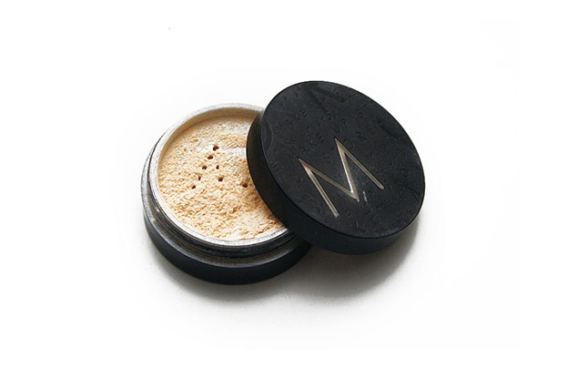 make up wonder powder - Women's Beauty Capsule Collection | Scandinavia Standard