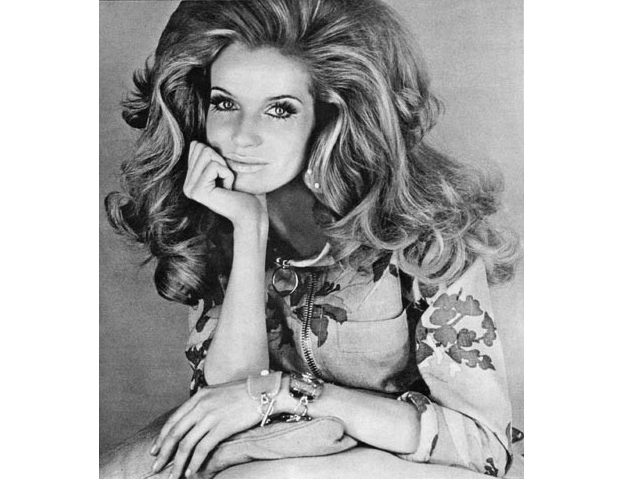 franco-rubartelli-french-vogue big crazy hair curls | Scandinavia Standard