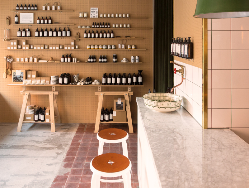 Weekly by Diamon Bench Sink & Interior | Scandinavia Standard