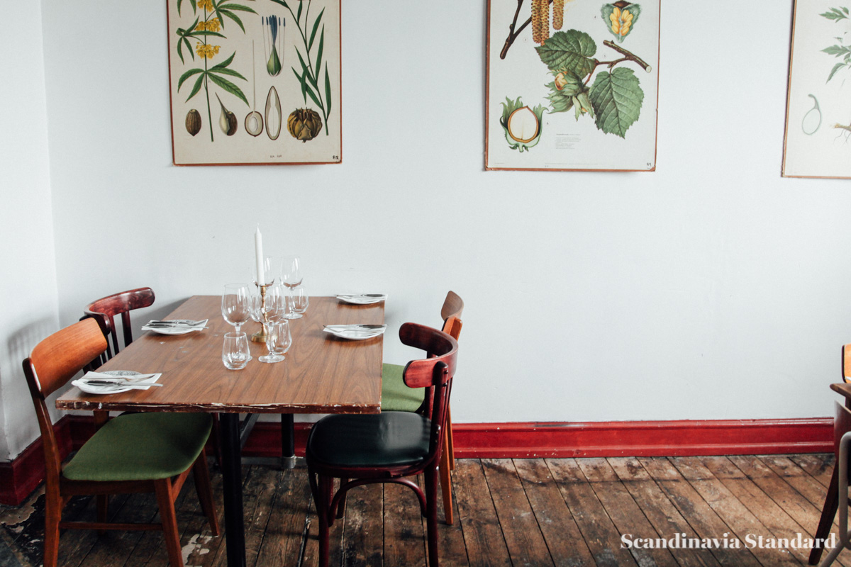 Je T'aime Copenahgen Seats and Vintage Scientific Botanical Pictures | Scandinavia Standard