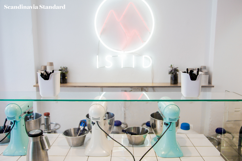 Istid-Kitchen-Aid-Liquid-Nitrogen-Icream-in-Copenhagen-Scandinavia-Standard