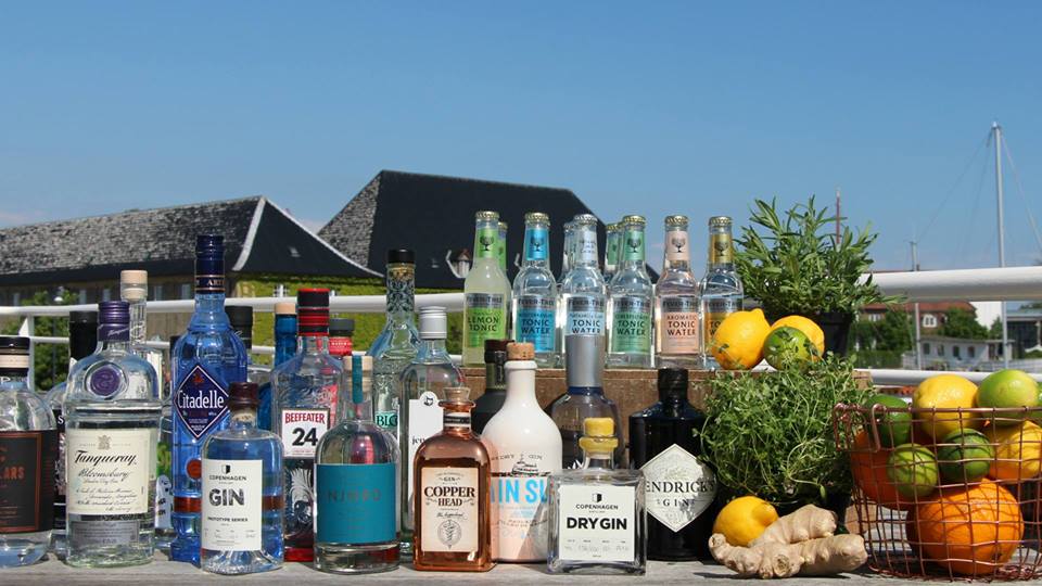 gin & tonic bar - july 2016