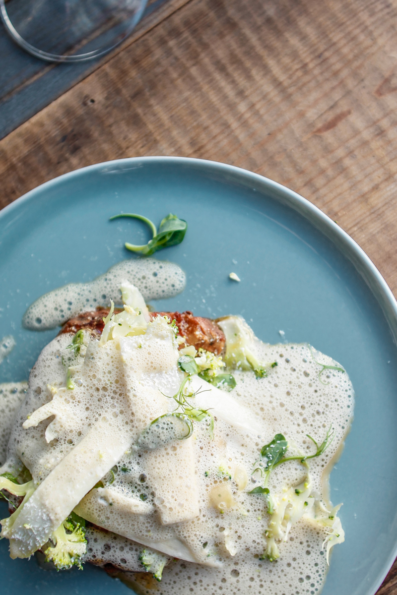 Host | Scandinavian Standard