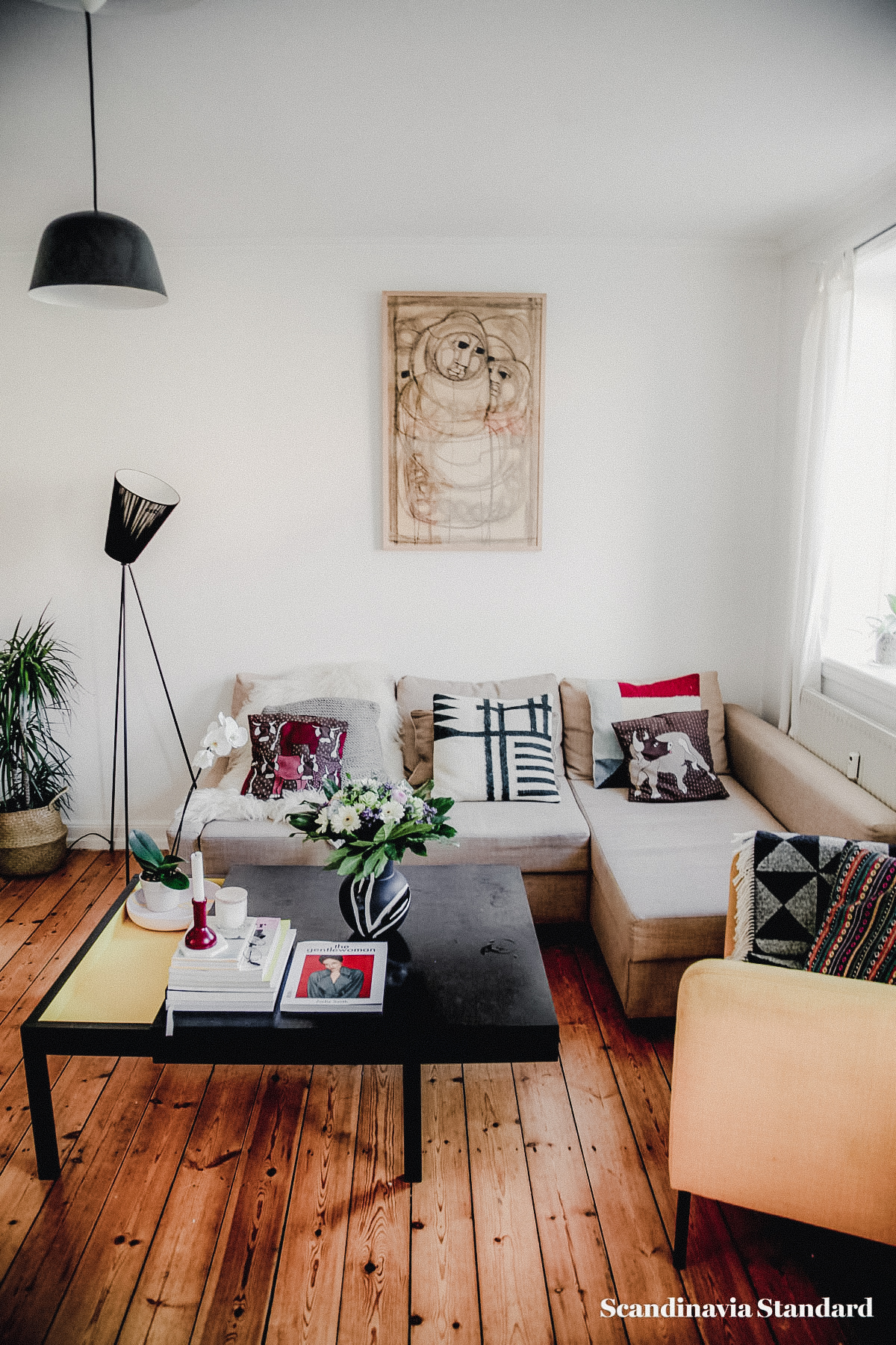 the-white-room-rebeccas-nordvest-apartment-copenhagen-interiors-scandianvia-standard-8474