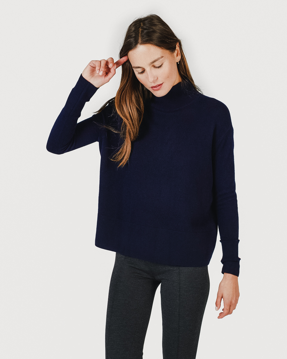 the-cashmere-square-turtleneck-2-everlane