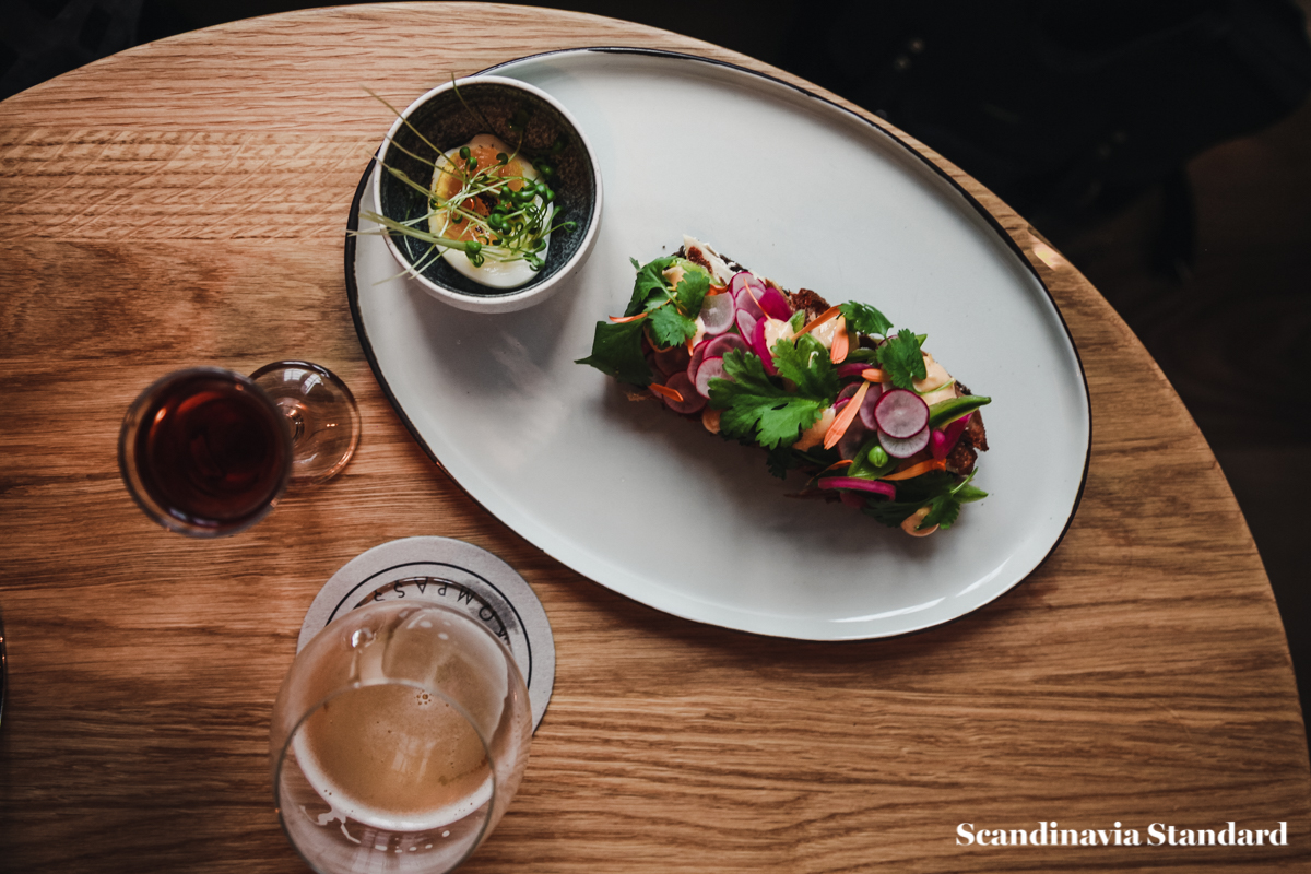 kompasset-smorrebrod-danish-open-sandwiches-copenhagen-scandinaiva-standard